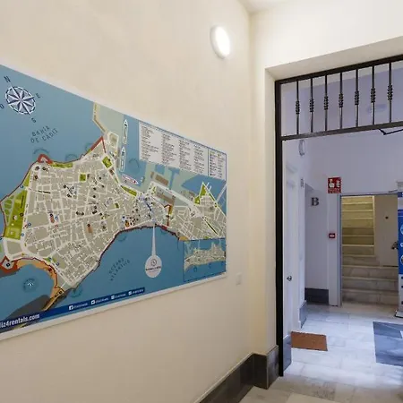 Old Brujula Ground Floor Apartamento Cádiz